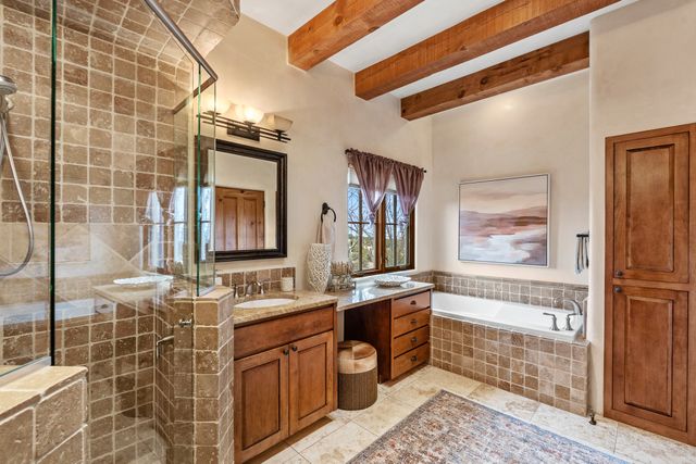 34 Camino de Vecinos, Santa Fe, NM 87507