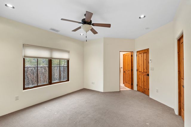 34 Camino de Vecinos, Santa Fe, NM 87507