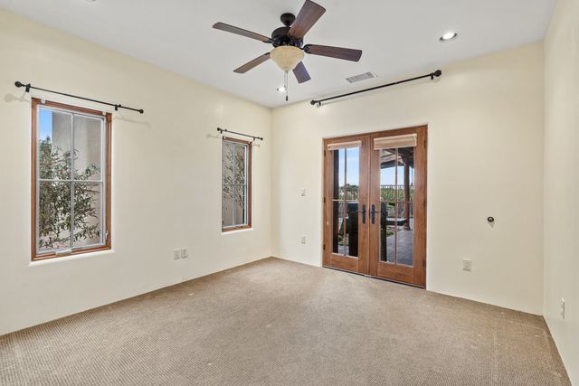 34 Camino de Vecinos, Santa Fe, NM 87507