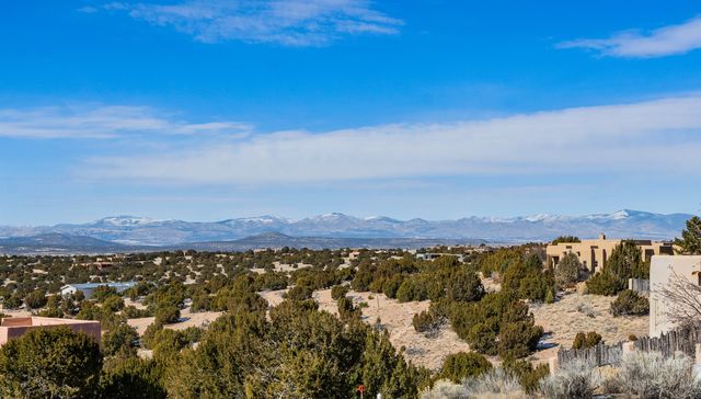 34 Camino de Vecinos, Santa Fe, NM 87507