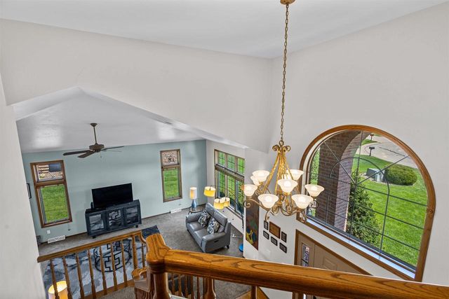 632 BROKEN COVEY COURT, De Pere, WI 54115