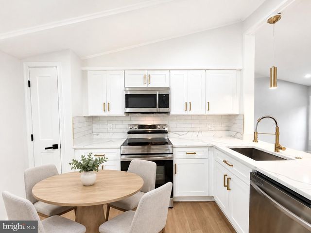 21508 FOREST RUN DR, Lexington Park, MD 20653