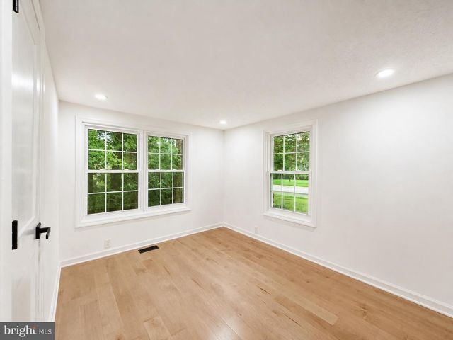21508 FOREST RUN DR, Lexington Park, MD 20653