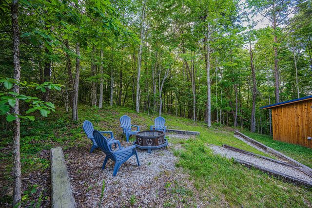 168 Eagle Ridge Road, Campton, KY 41301