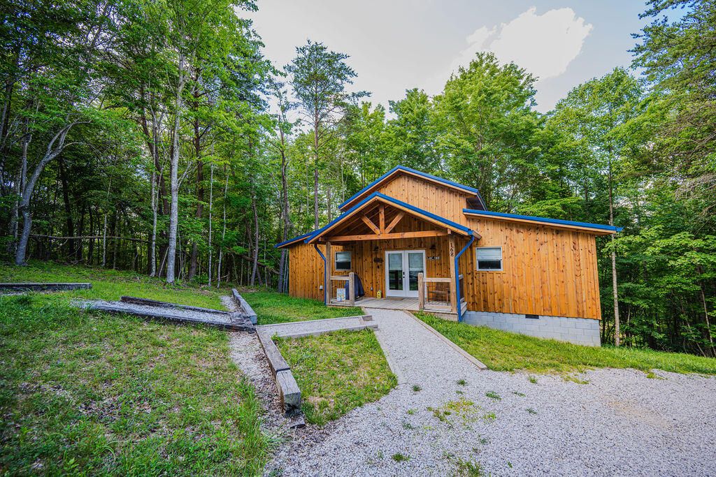 168 Eagle Ridge Road, Campton, KY 41301