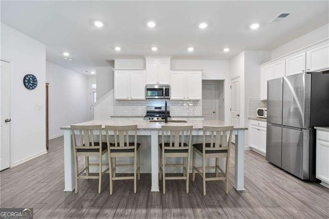 2841 Thames Willow Way, Suwanee, GA 30024