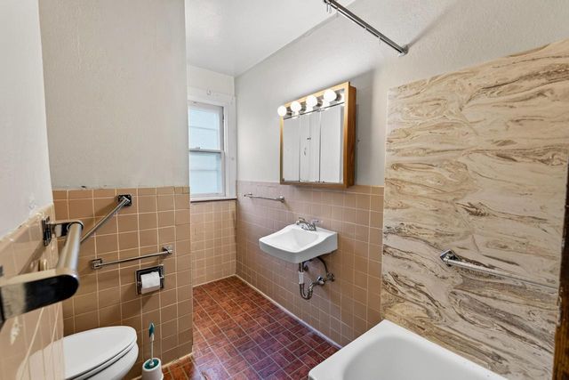 2014 Madison Street, Madison, WI 53711