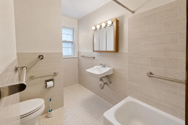 2014 Madison Street, Madison, WI 53711