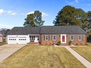 311 Marlowe Drive, Dunn, NC 28334