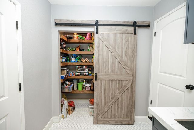 3012 Guinevere Ln, Modesto, CA 95350