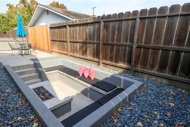 3012 Guinevere Ln, Modesto, CA 95350