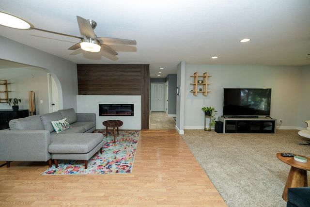 3012 Guinevere Ln, Modesto, CA 95350