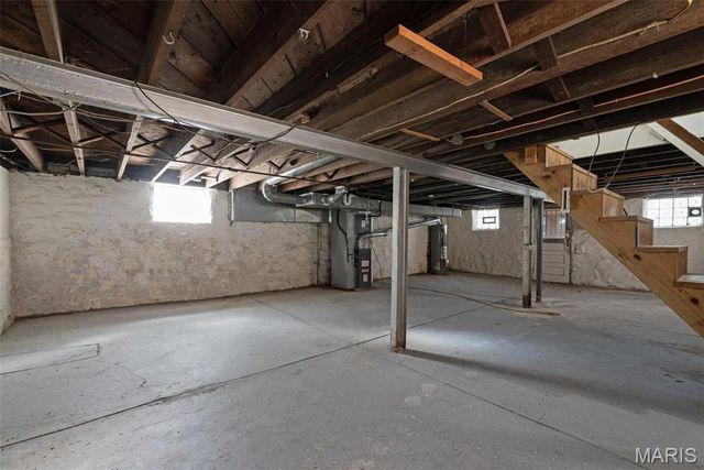 6033 Carlsbad Avenue, St Louis, MO 63116