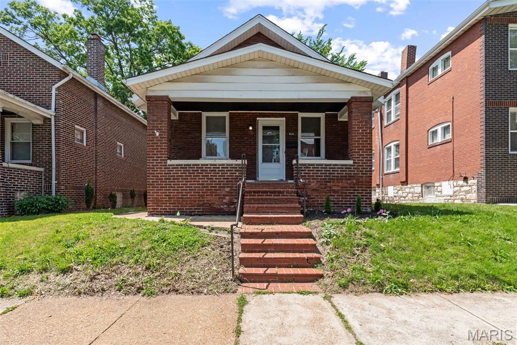 6033 Carlsbad Avenue, St Louis, MO 63116