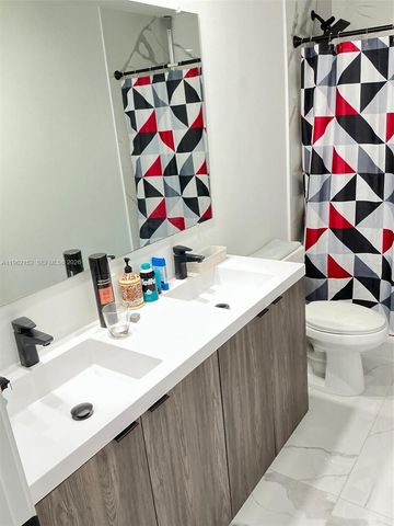 1384 NW 2nd Ter, Florida City, FL 33034