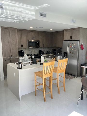 1384 NW 2nd Ter, Florida City, FL 33034