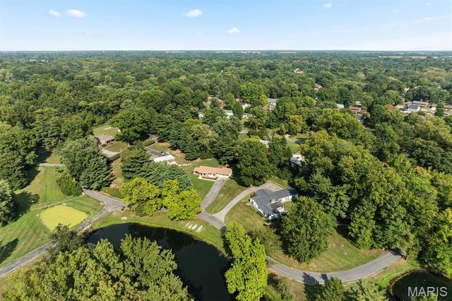 11 Pine Lake Drive, Collinsville, IL 62234