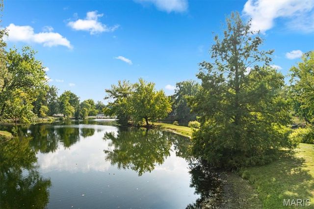 11 Pine Lake Drive, Collinsville, IL 62234
