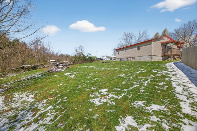 220 Pierce Ln, Monterey, TN 38574