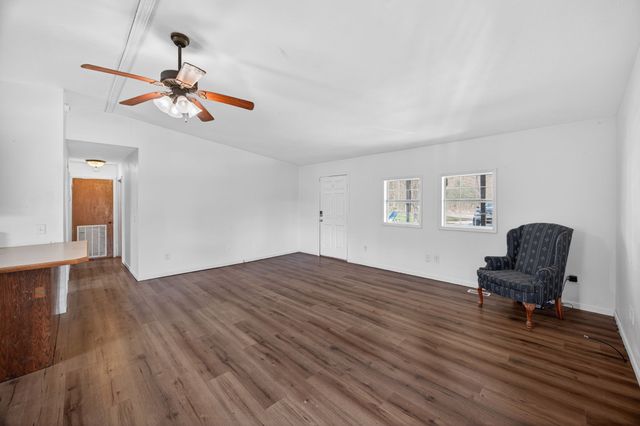 220 Pierce Ln, Monterey, TN 38574
