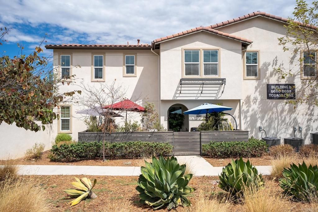8680 Tobago Lane, Santee, CA 92071 — exterior