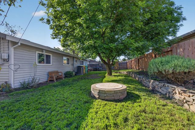 7129 Baranga Dr, Citrus Heights, CA 95621