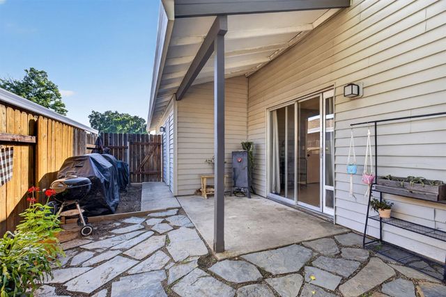 7129 Baranga Dr, Citrus Heights, CA 95621