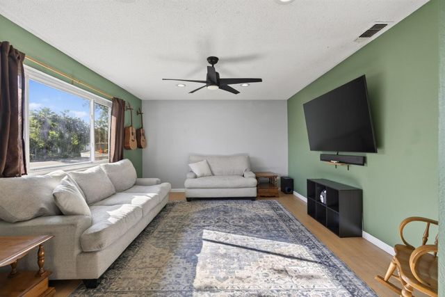 7129 Baranga Dr, Citrus Heights, CA 95621