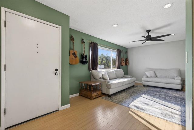 7129 Baranga Dr, Citrus Heights, CA 95621