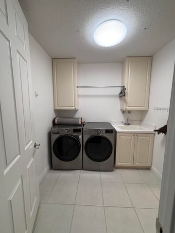 12 Harbour Isle Drive W 306, Fort Pierce, FL 34949