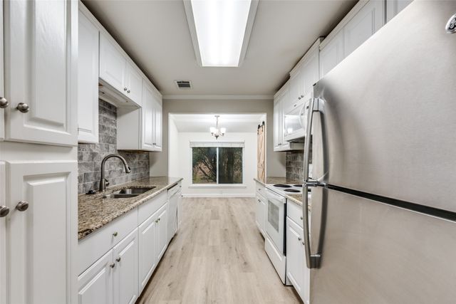 732 Danvers Lane, Mansfield, TX 76063