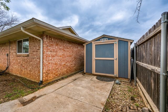 732 Danvers Lane, Mansfield, TX 76063