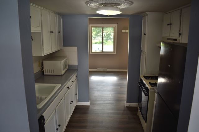 4715 11th Street 9, East Moline, IL 61244
