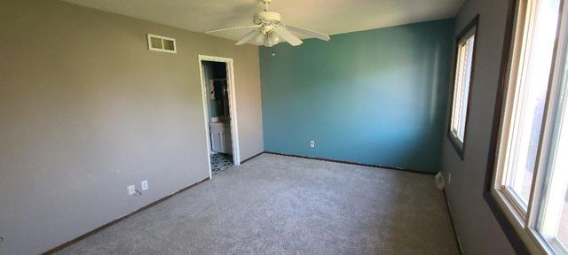 4715 11th Street 9, East Moline, IL 61244