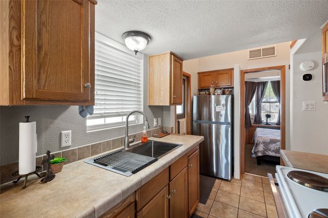 505 Brazos Harbor Drive, Granbury, TX 76048