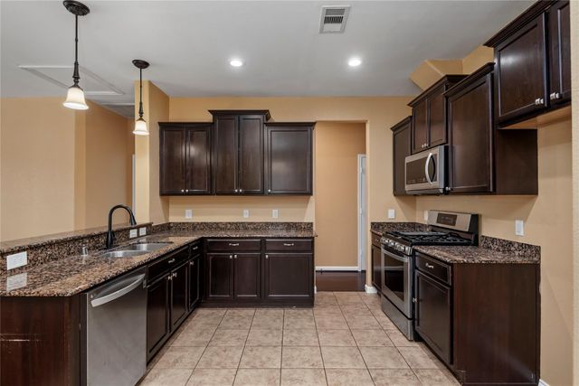 16415 Peyton Stone Circle, Houston, TX 77049