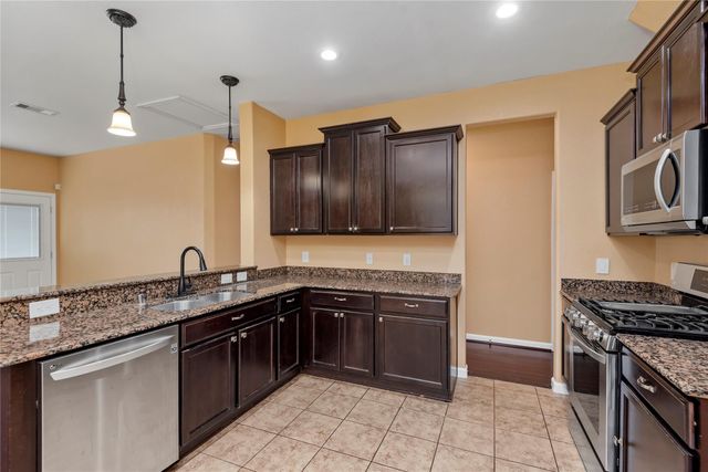 16415 Peyton Stone Circle, Houston, TX 77049