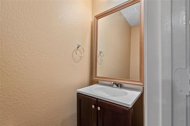 16415 Peyton Stone Circle, Houston, TX 77049