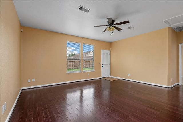 16415 Peyton Stone Circle, Houston, TX 77049