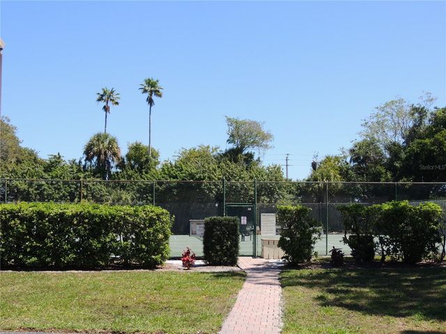 324 TIMBERLAKE DRIVE 324, Bradenton, FL 34210