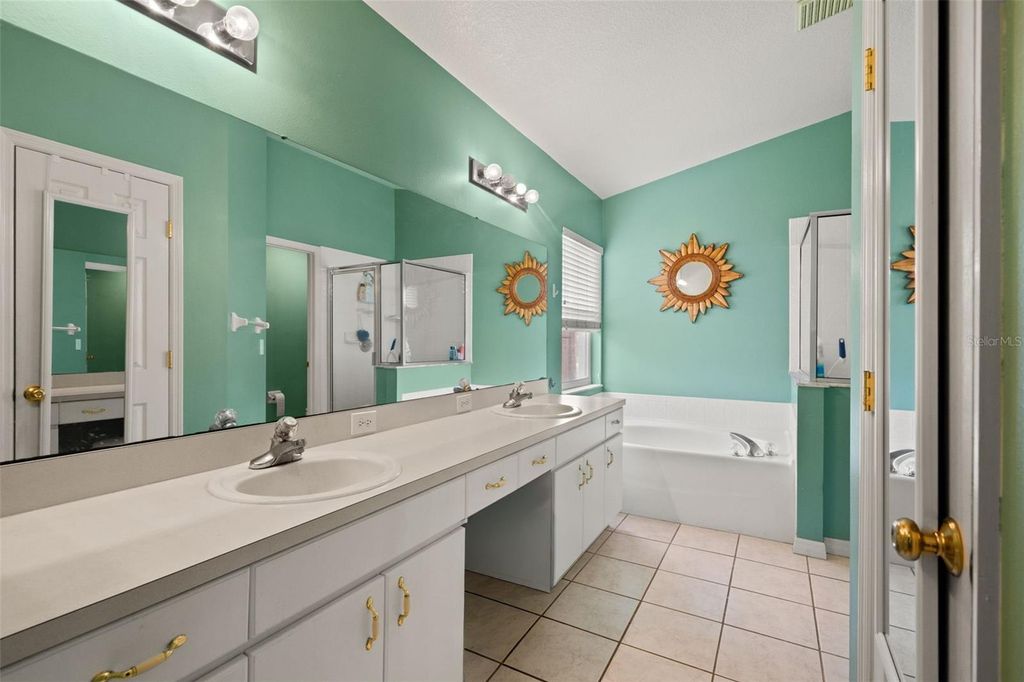 Image 19 of property listing at 30750 IVERSON DRIVE, Wesley Chapel, FL 33543