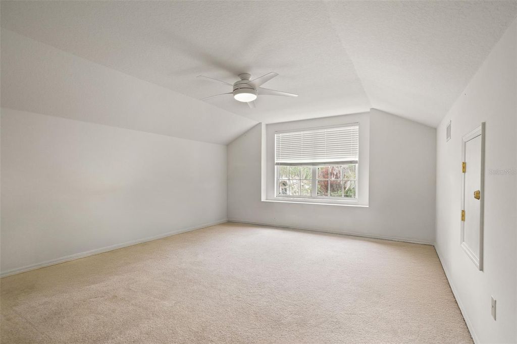 Image 22 of property listing at 30750 IVERSON DRIVE, Wesley Chapel, FL 33543