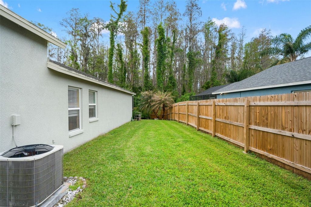 Image 26 of property listing at 30750 IVERSON DRIVE, Wesley Chapel, FL 33543