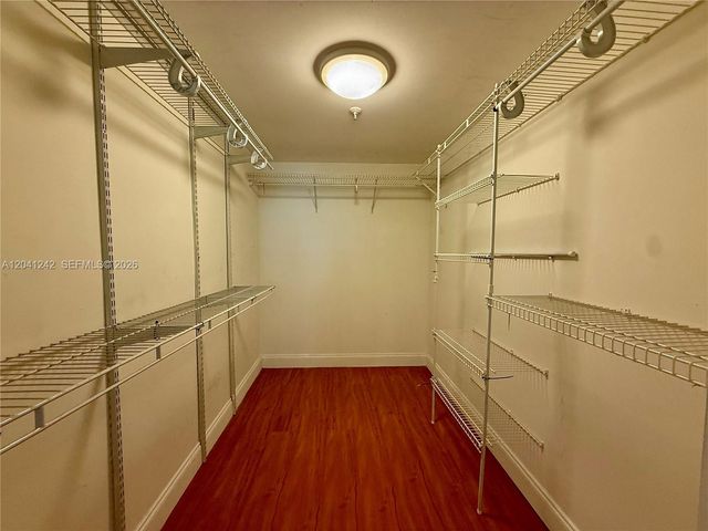 7800 Collins Ave 407, Miami Beach, FL 33141