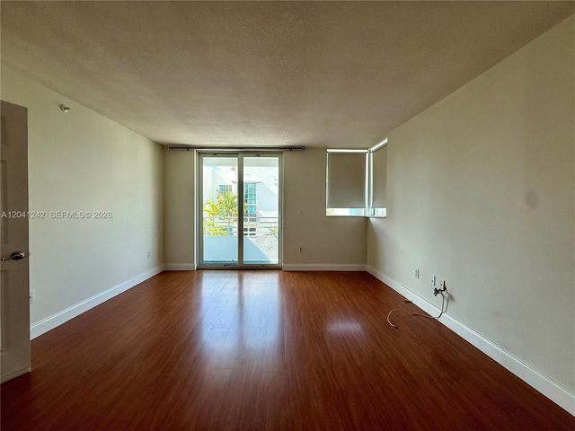 7800 Collins Ave 407, Miami Beach, FL 33141