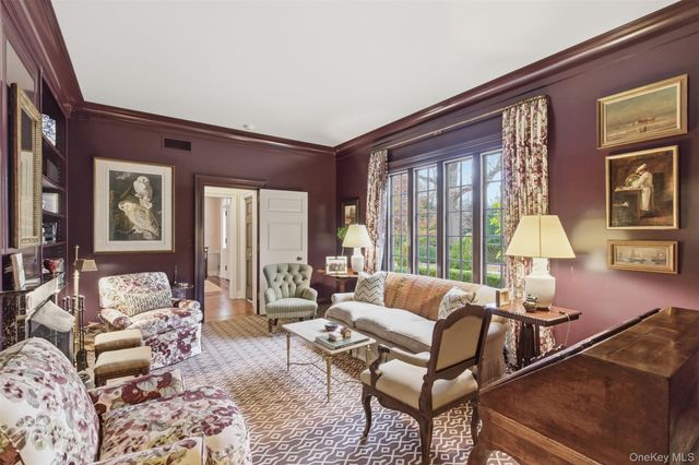 159 Factory Pond Road, Mill Neck, NY 11560