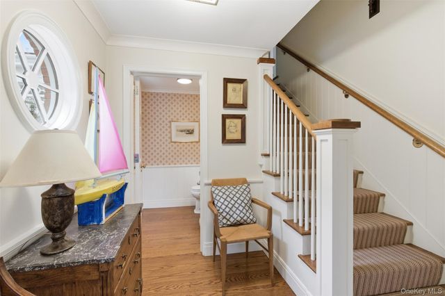 159 Factory Pond Road, Mill Neck, NY 11560