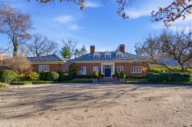 159 Factory Pond Road, Mill Neck, NY 11560