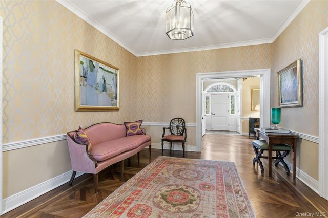 159 Factory Pond Road, Mill Neck, NY 11560