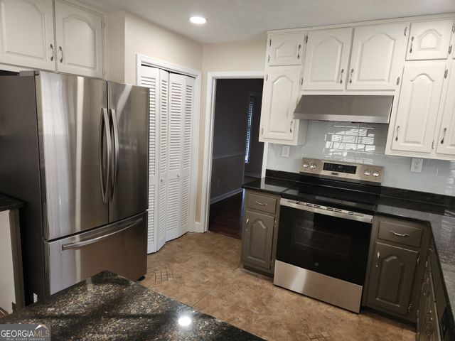 5170 Lost Dutchman Drive, Lithonia, GA 30038